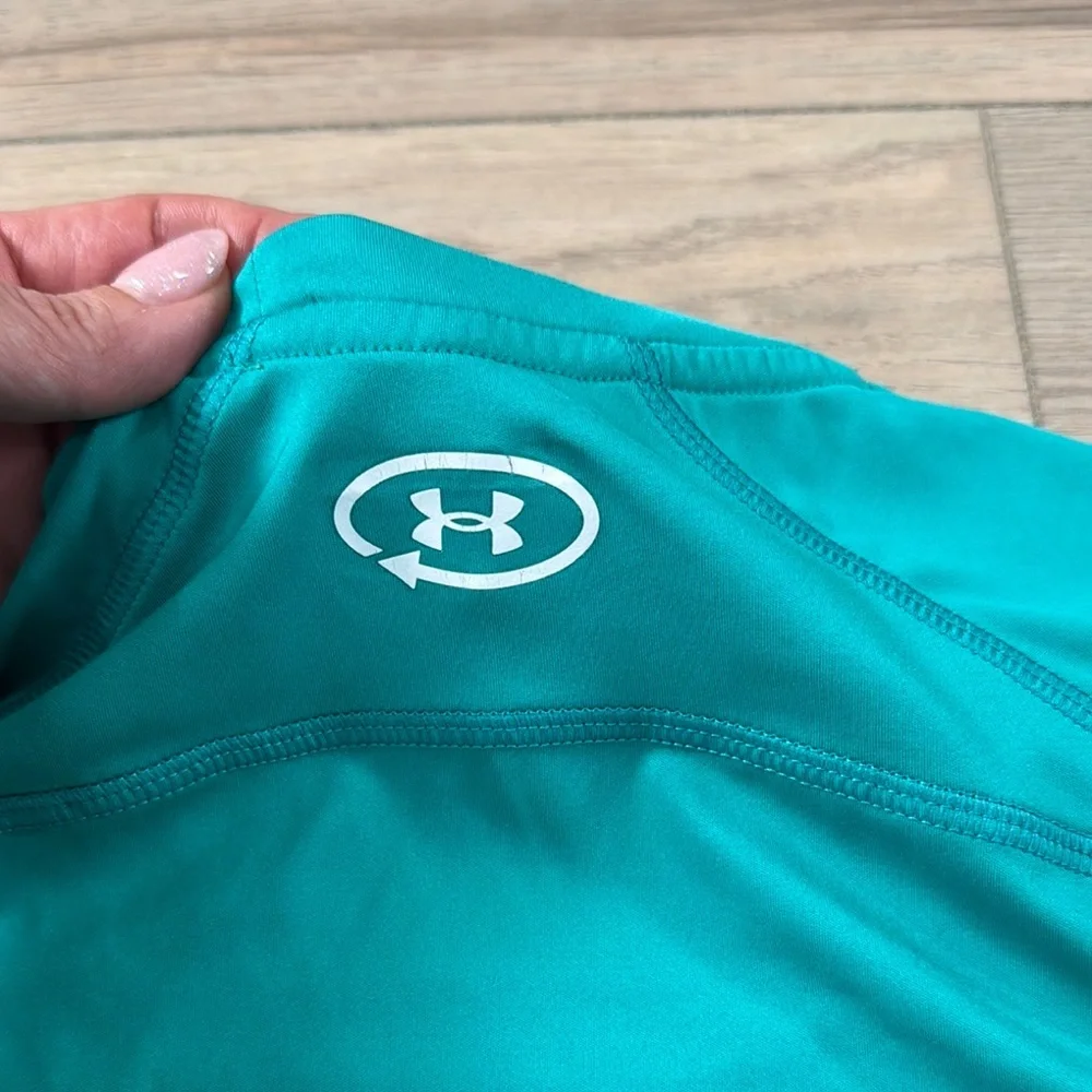 Under Armour Women's Teal Semi-Loose Shirt - Picture 6 of 7